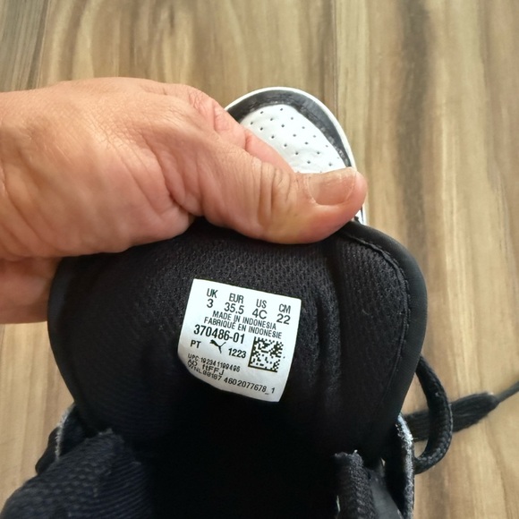 Puma High-Top Black and White Sneakers - Picture 6 of 6